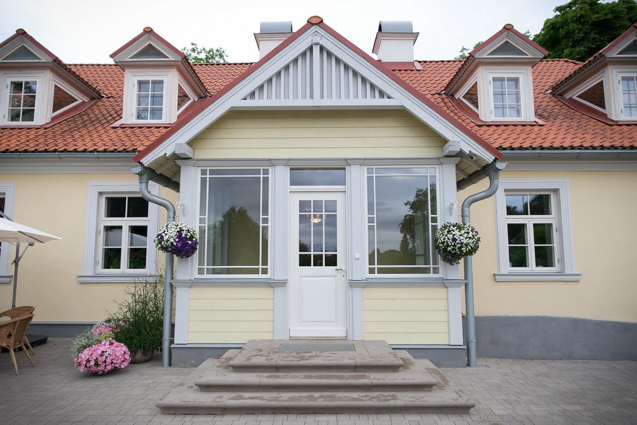 Botique & Spa Hotel Berkenes Manor Ziedkalne Exterior foto